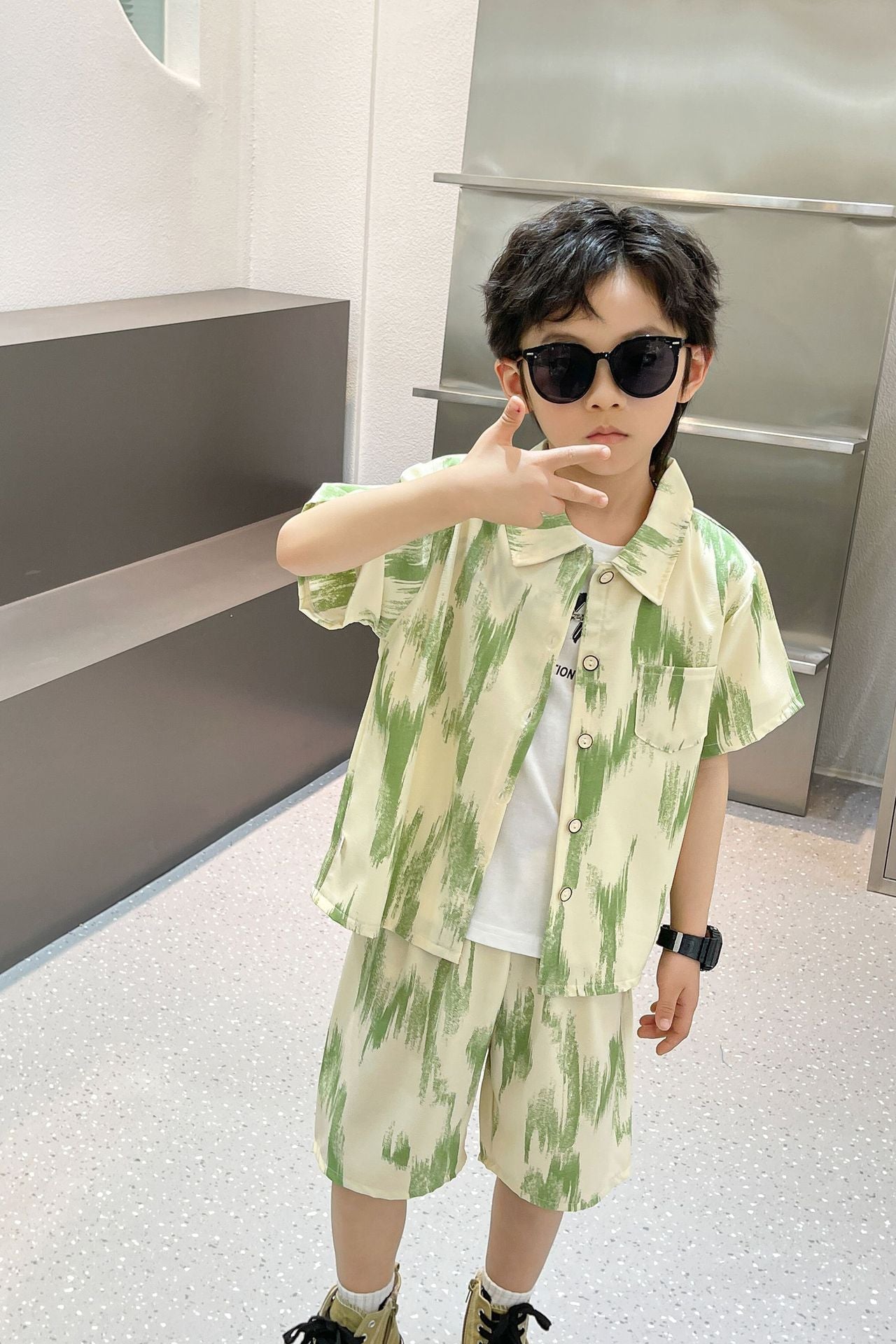 Imported đ Boysâ Summer Two-Piece Suit â Short-Sleeve Shirt & Pants (Korean Style)